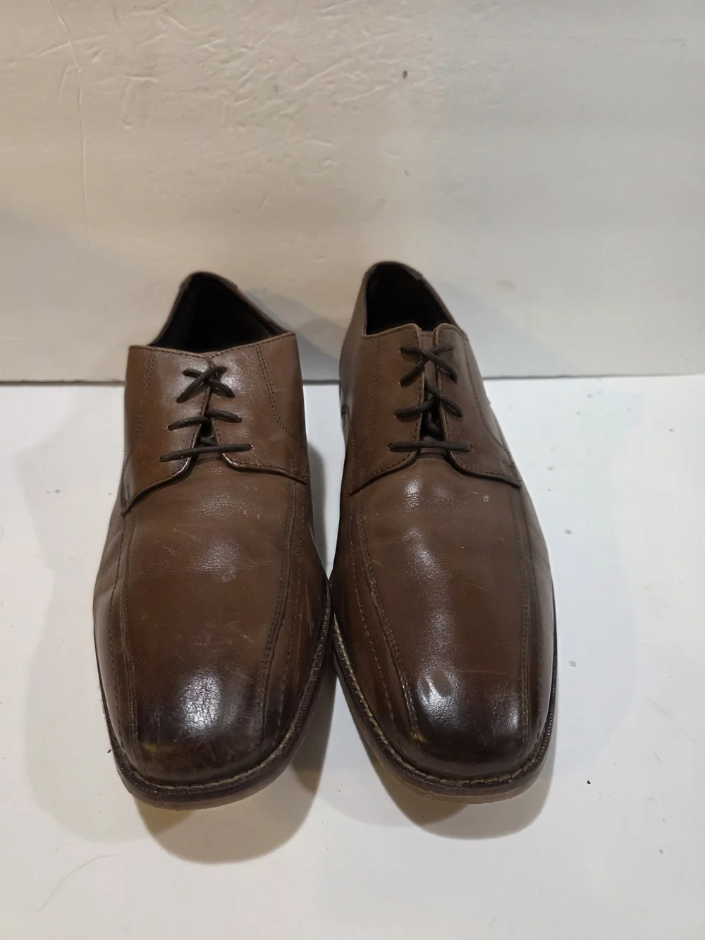 Classic Brown Men’s Leather Dress Oxfords 10 D Florsheims 11483-257